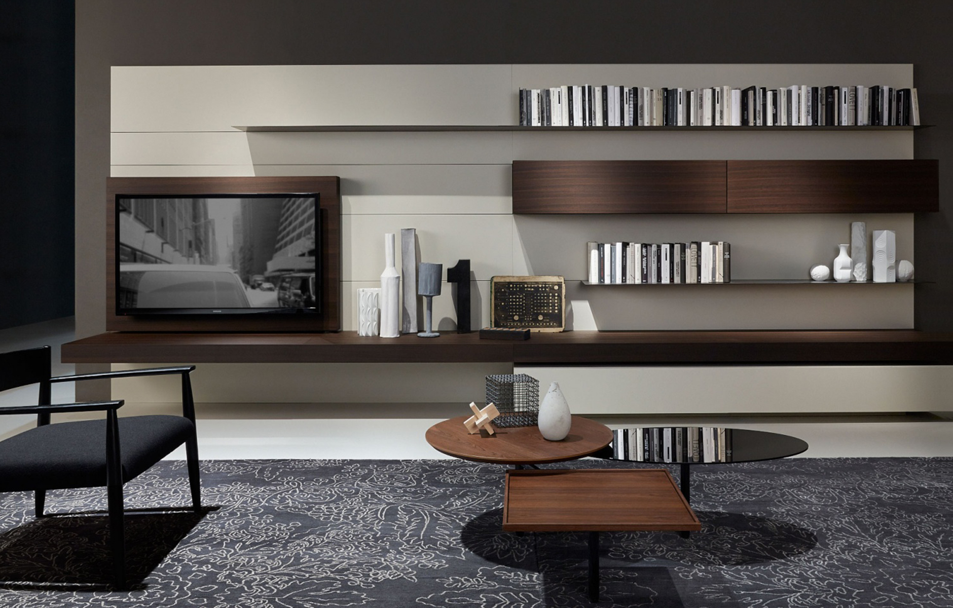 3Table_byFront_projectimage_1880