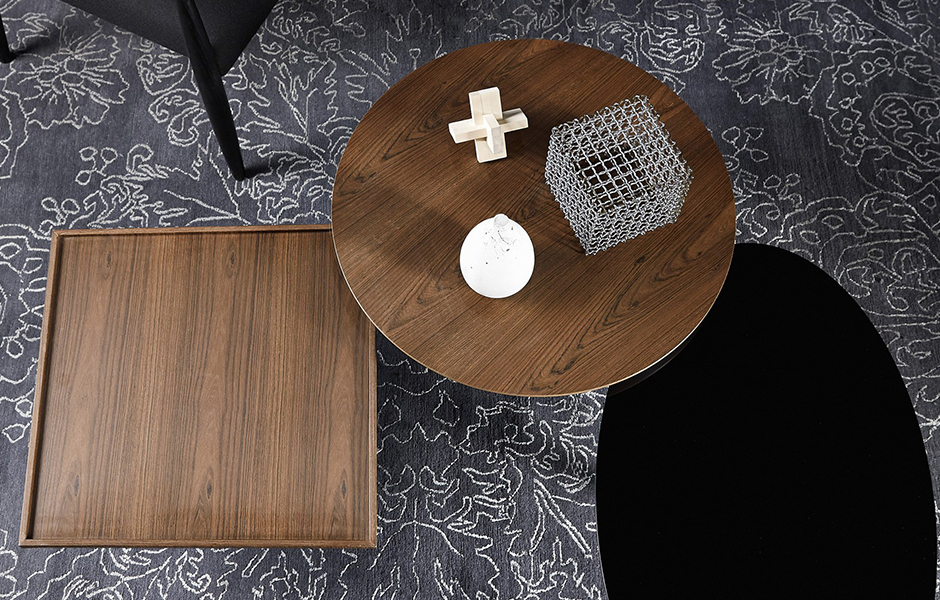 3Table_byFront_projectimage_940_3