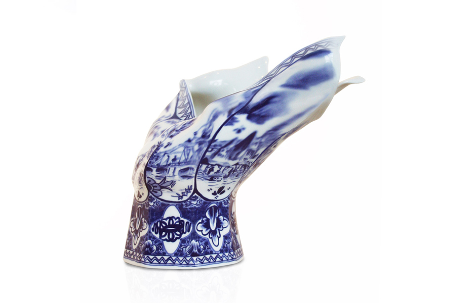 BlowAwayVase_byFront_projectimage_940