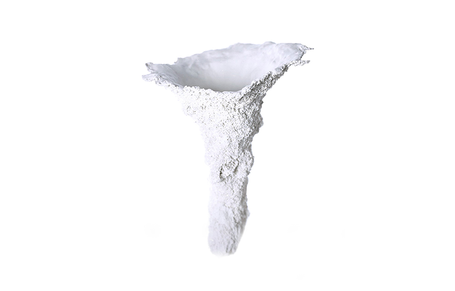 DogVase_byFront_projectdefaultimage_940