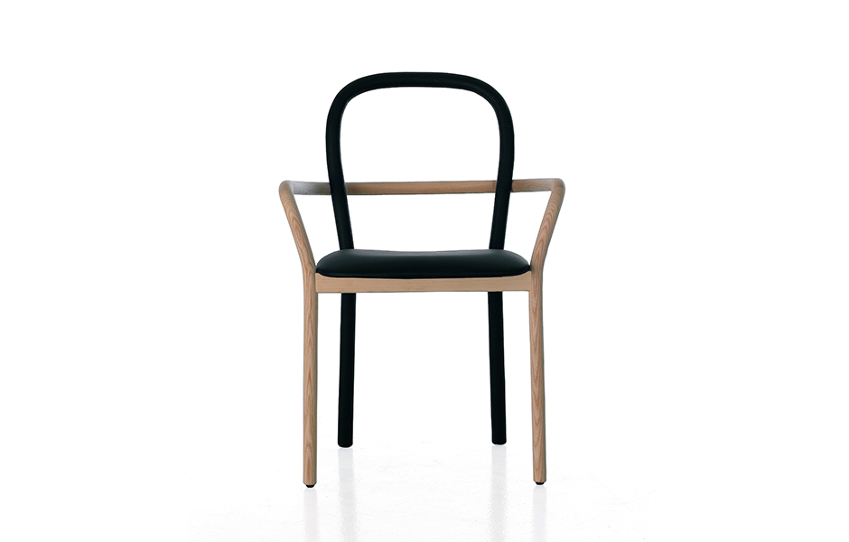 GentleChair_byFront_projectdefaultimage_940