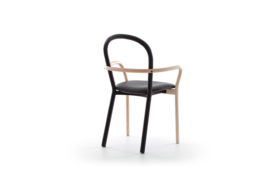 GentleChair_byFront_projectimage_940