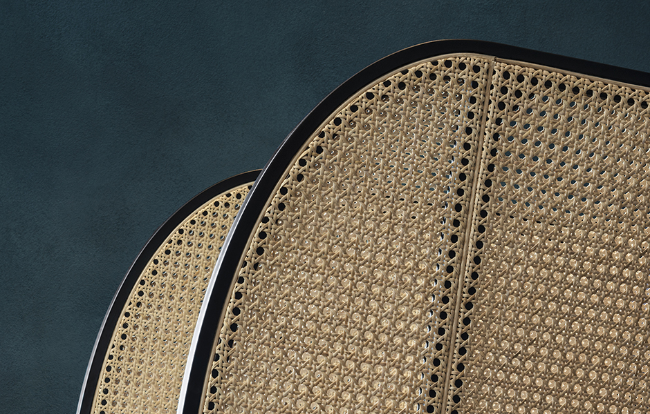 HideOutChair_byFront_projectimage_940_8