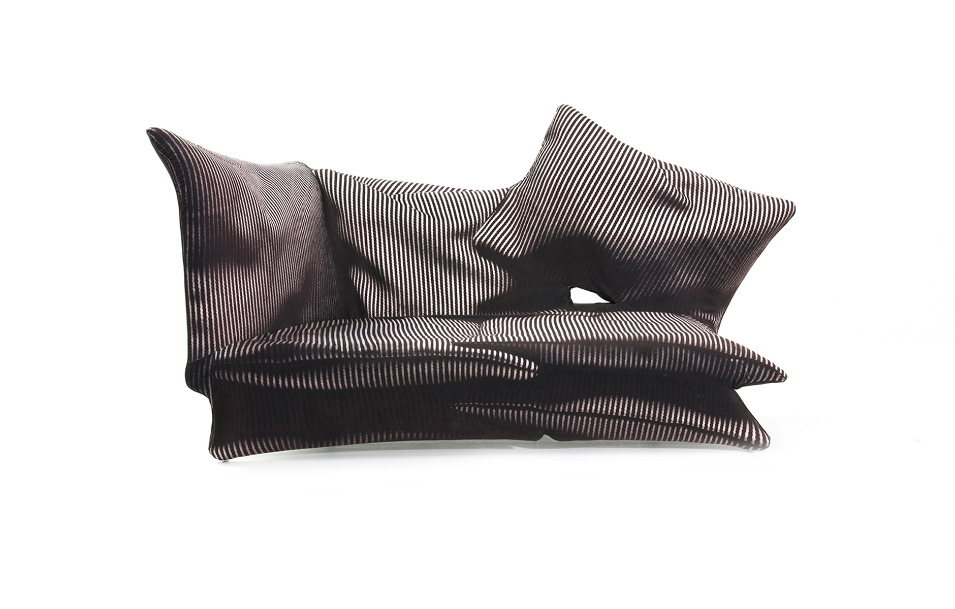 MomentCollection_byFront_homepagebanner_1880