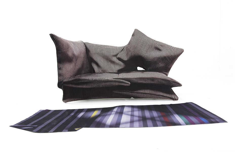 MomentCollection_byFront_projectimage_940_3