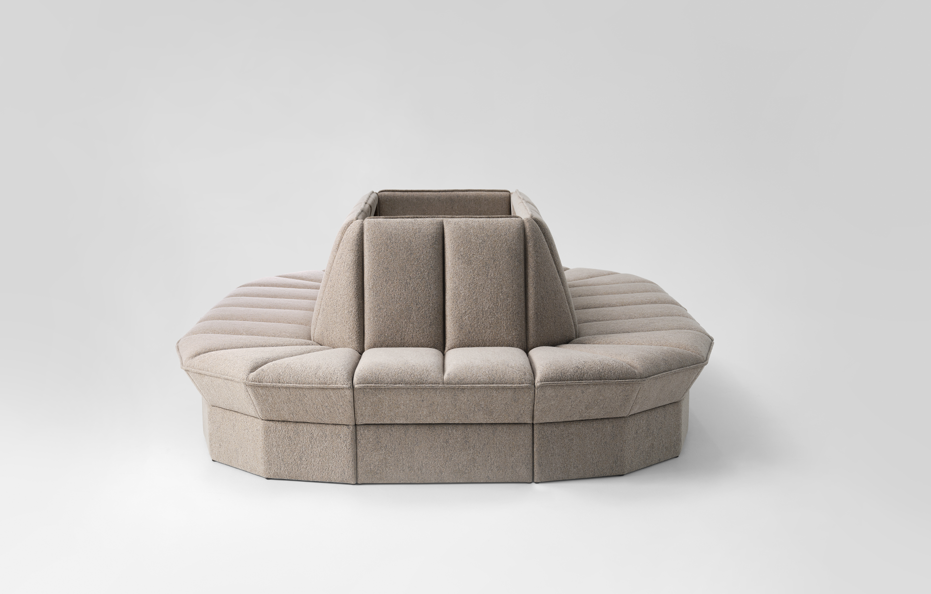 Orisofa_FrontForEFG_Projectimage_10_1880