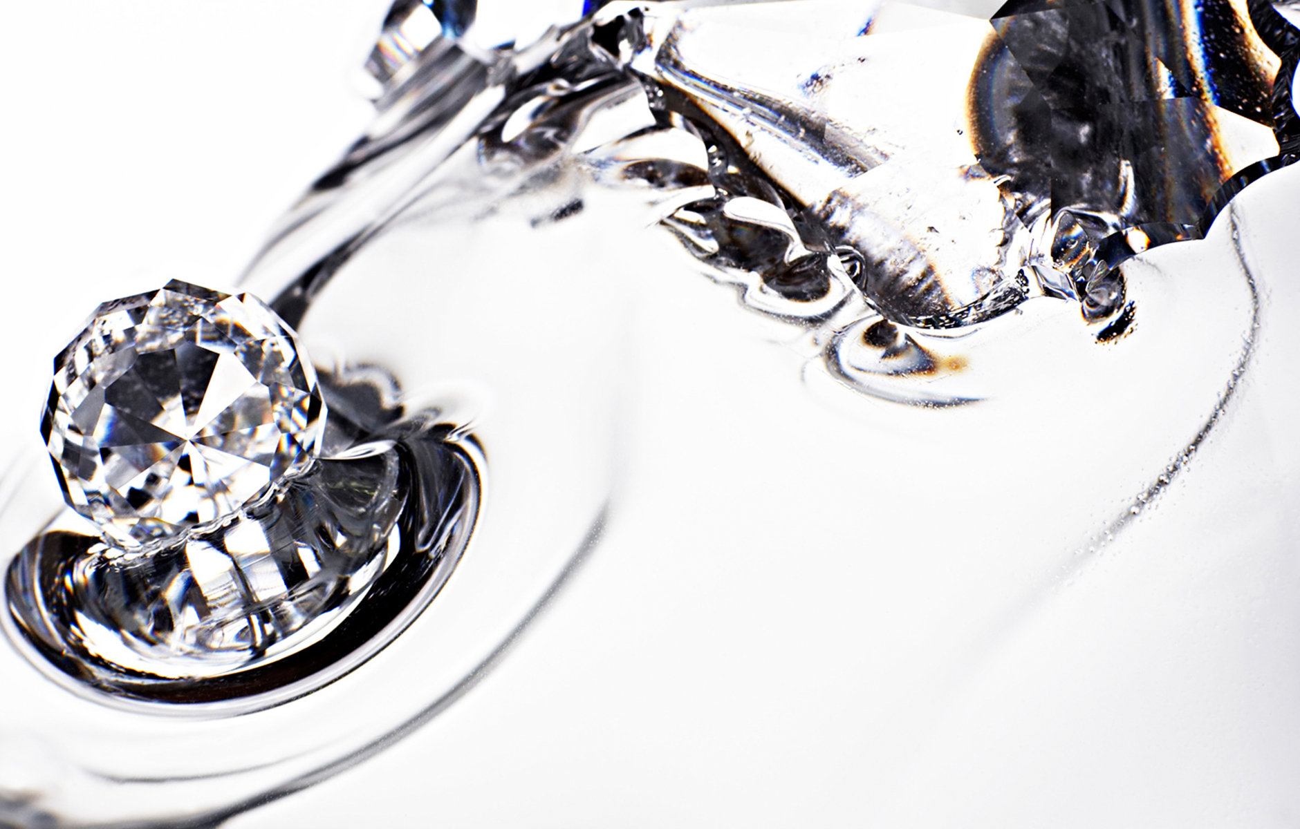 RandomlyCrystallized_byFront_projectimage_1880_4